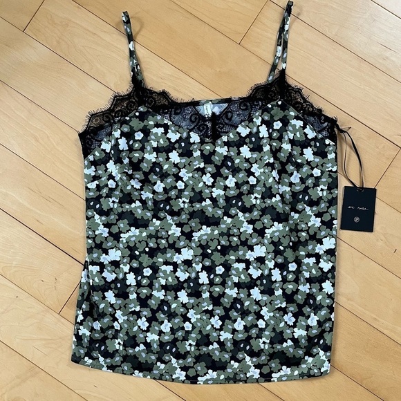 PAPER Label Brand Eyelash Lace Trim Floral Satin Cami - Picture 2 of 10